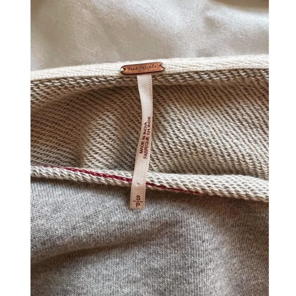 Free People Sweater size S - Picture 3 of 3